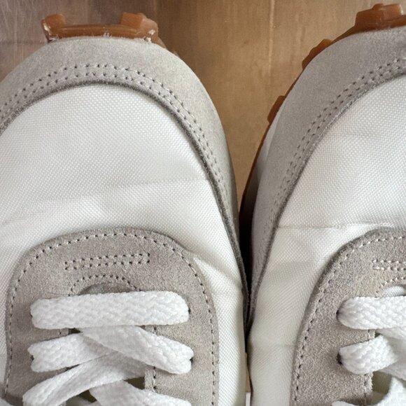 Nike Daybreak Sneakers Summit White & University Red Size 6.5 Retro Streetwear - Picture 16 of 16